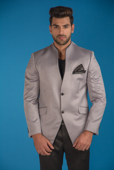 displaying image of Grey V-Neck Full Suit
