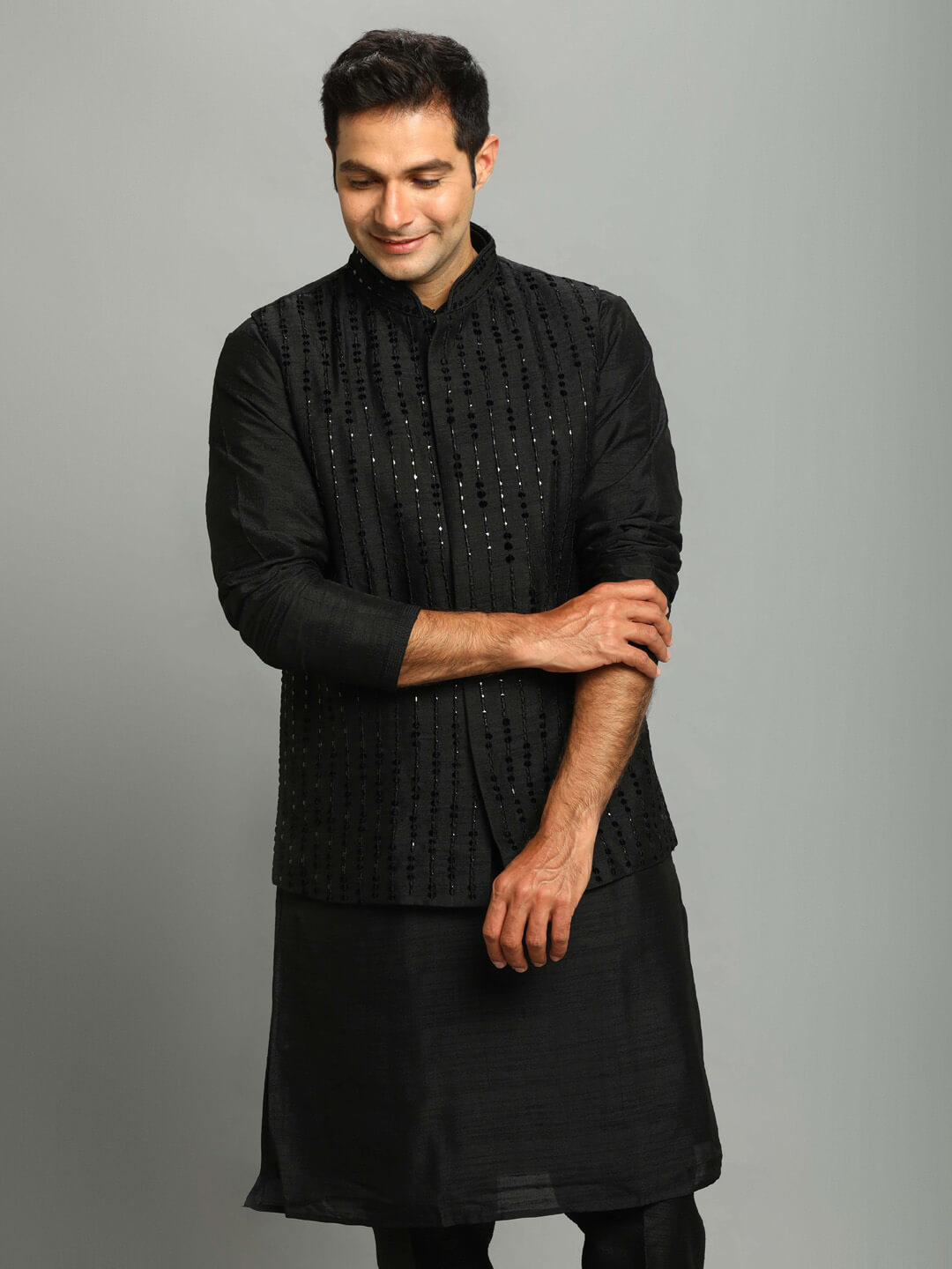 displaying image of Black Netted Kurta Pyjama Bandi