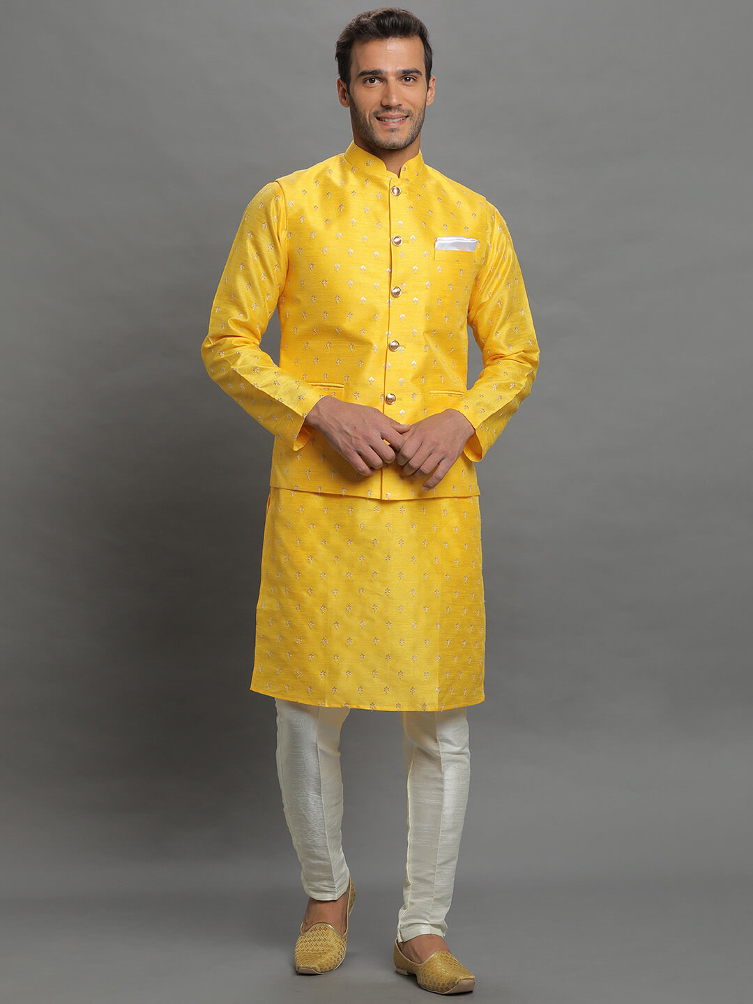 yellow-embellished-bandi-kurta-pyjama-set
