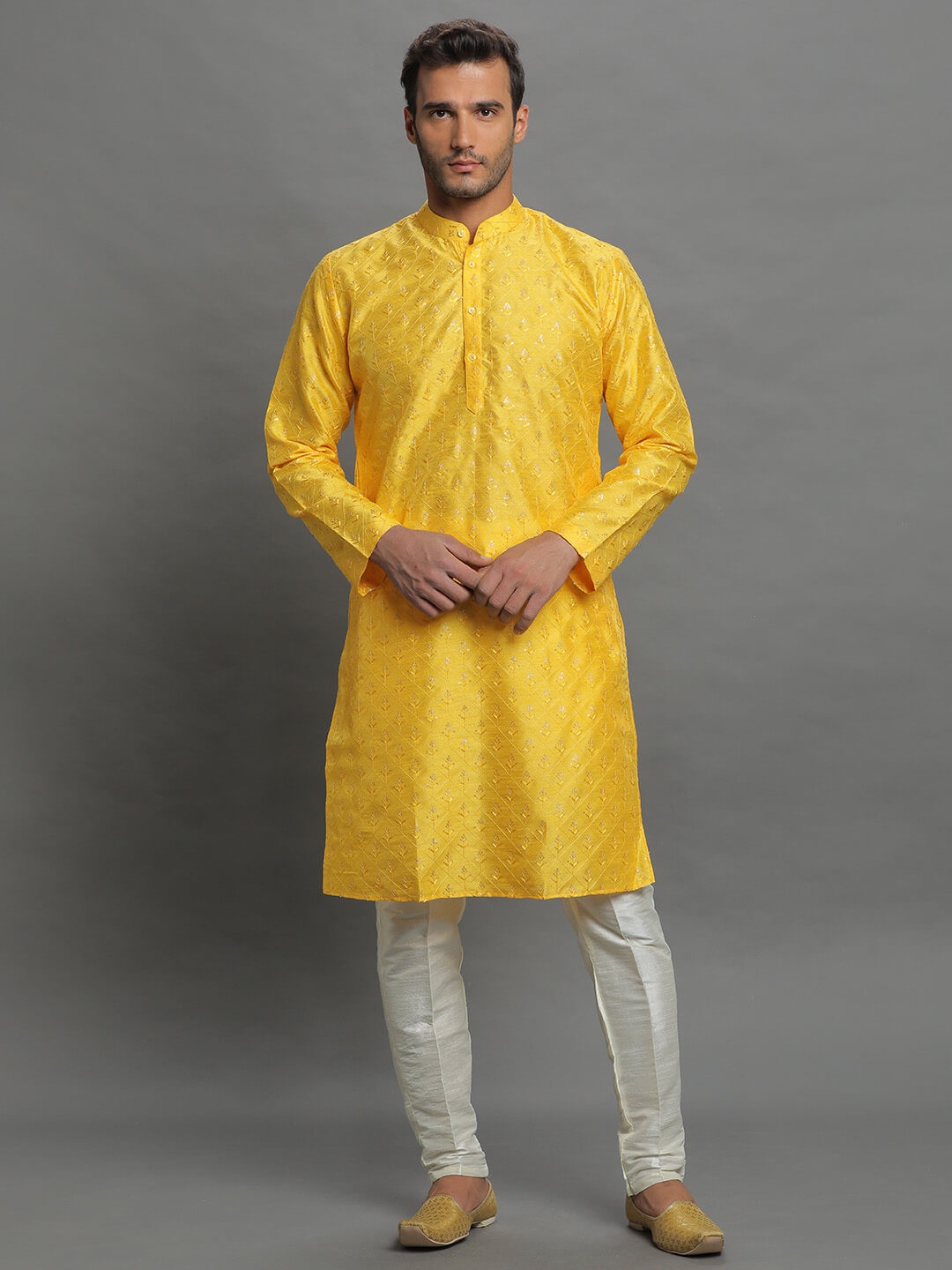 yellow-embroidered-kurta-pyjama